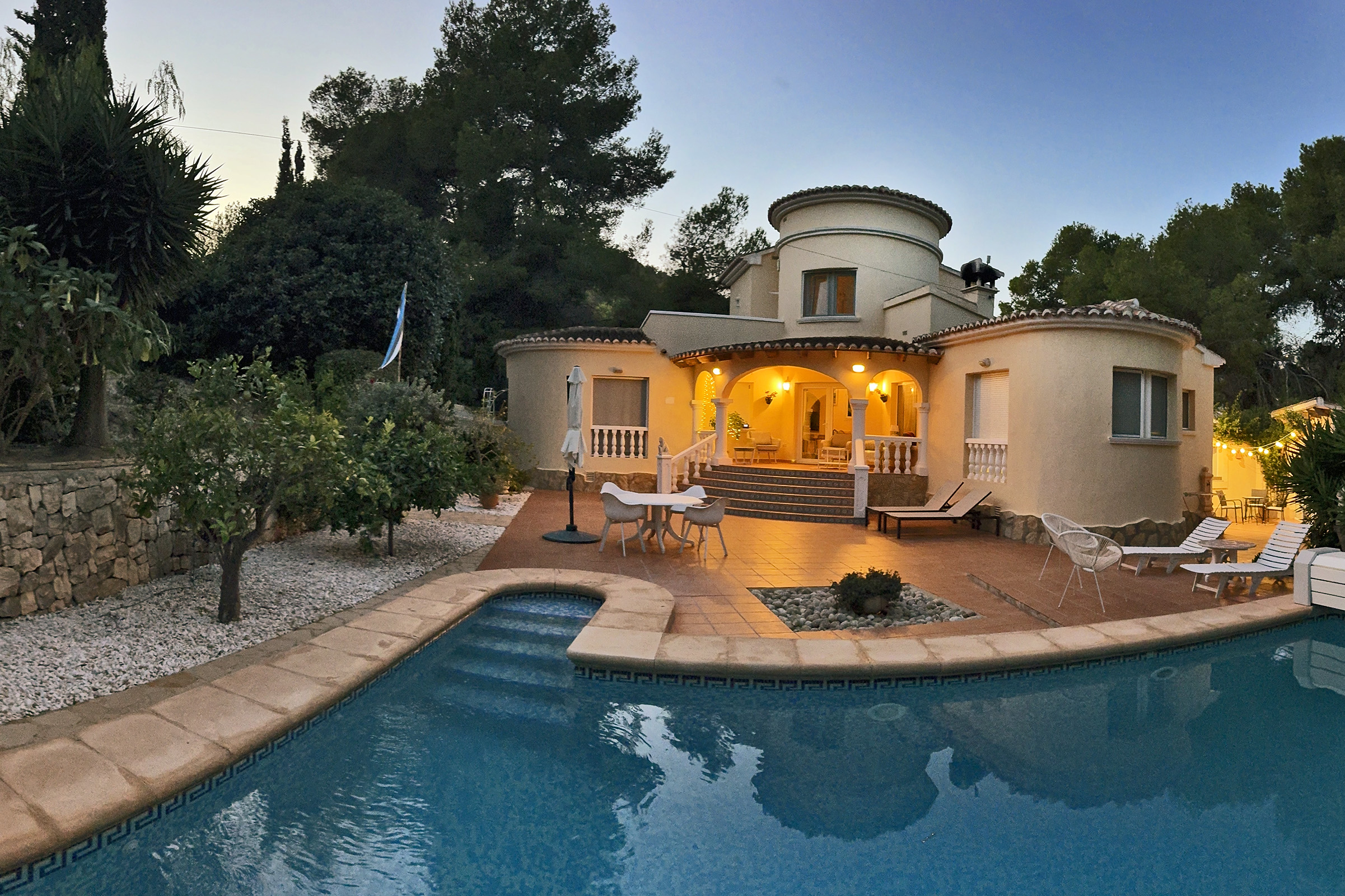 3180B155 D0D9 4EDE AA1F BBB7B009F1DD%20ok